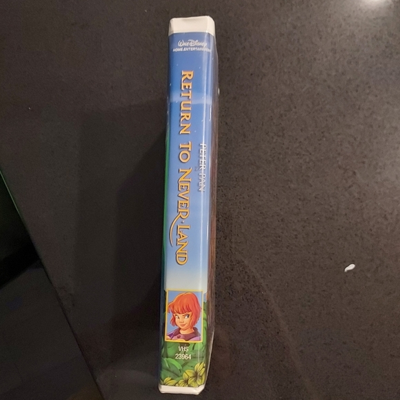 Walt Disney Peter Pan Return to Never Land vhs - Picture 2 of 4